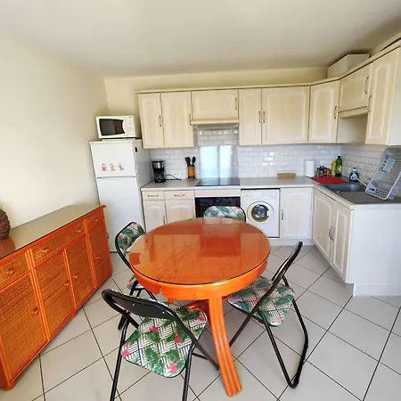 Apartment T2 Pour 4 Pers, Avec Piscine, Tennis, Parking Et Terrasse, A 400m De La - Fr-1-607-190 *